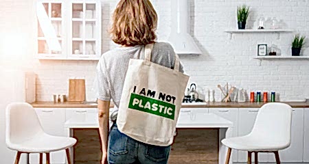 girl with reusable tote bag